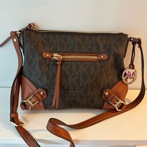 Michael Kors Crossbody Bag